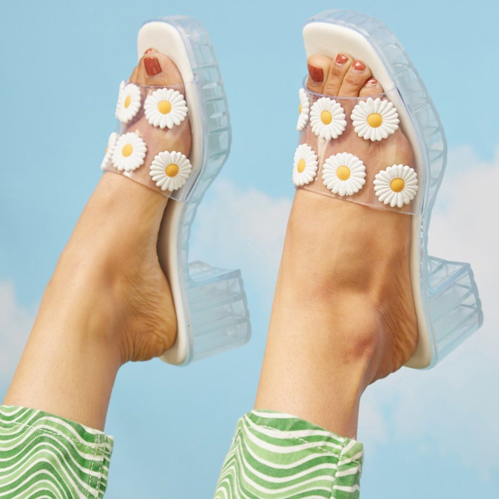 Daisy Jelly Mule Sandals size 7